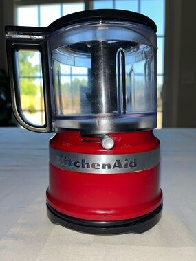 KitchenAid 3.5-Cup Red Mini Food Chopper with Clear Plastic Bowl Model KFC3516ER